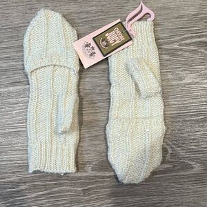 Juicy couture girls mittens  brand new with tags
